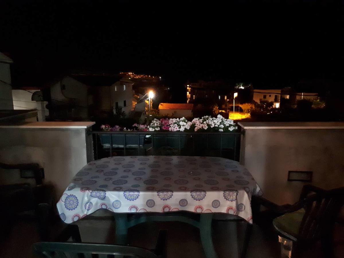 Guesthouse Mare บาร์ ภายนอก รูปภาพ